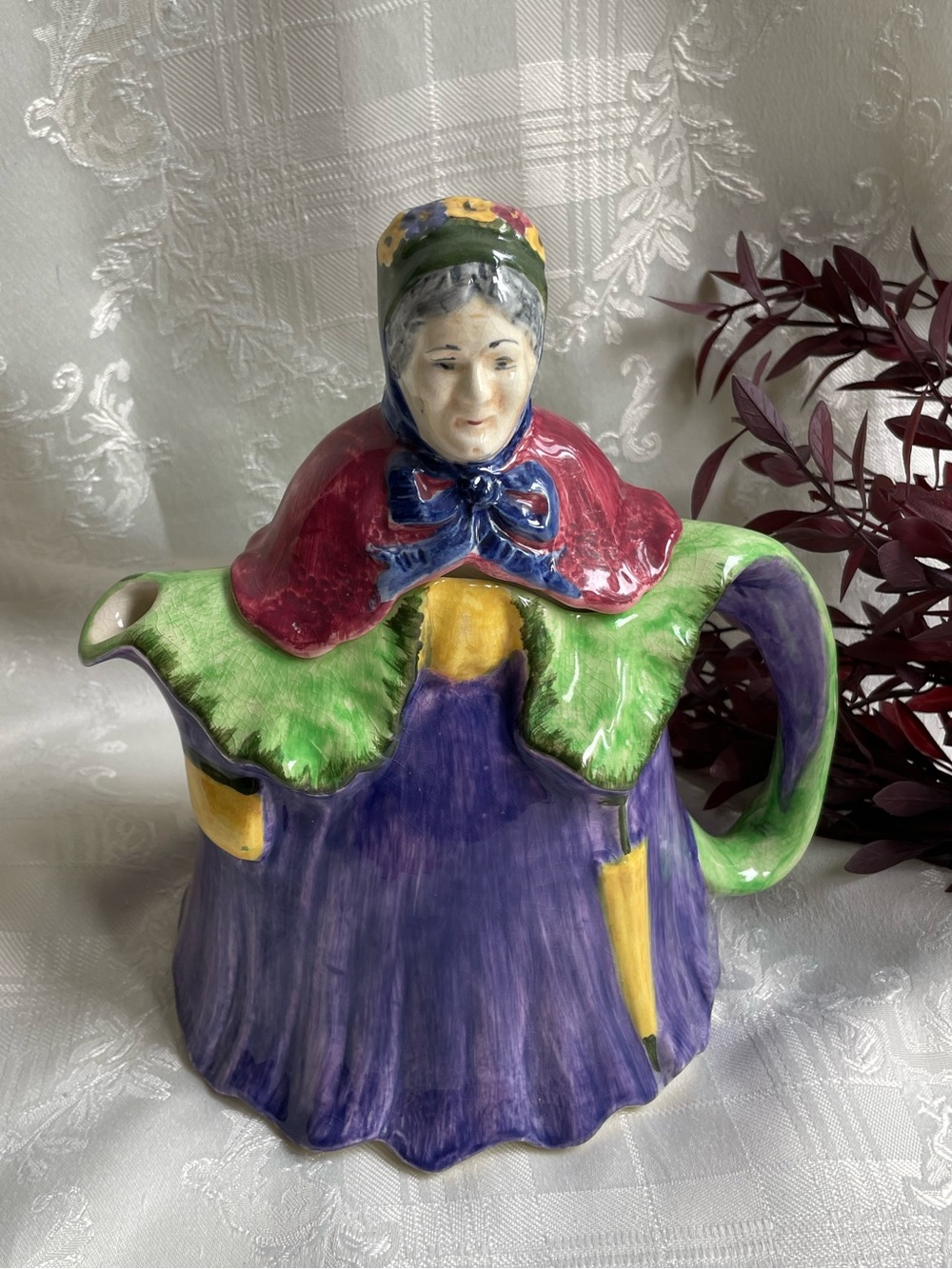 Little Old Lady Figural Teapot Made in England
